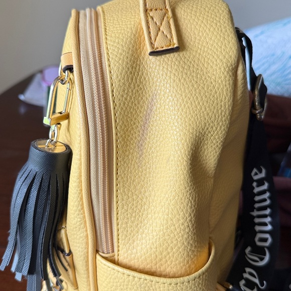 Juicy 💛 Backpack - Picture 4 of 10
